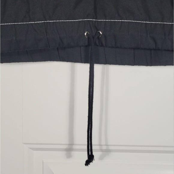 Loft Size Extra Small Black & White Contrast Stitch Hoodie - Picture 5 of 6